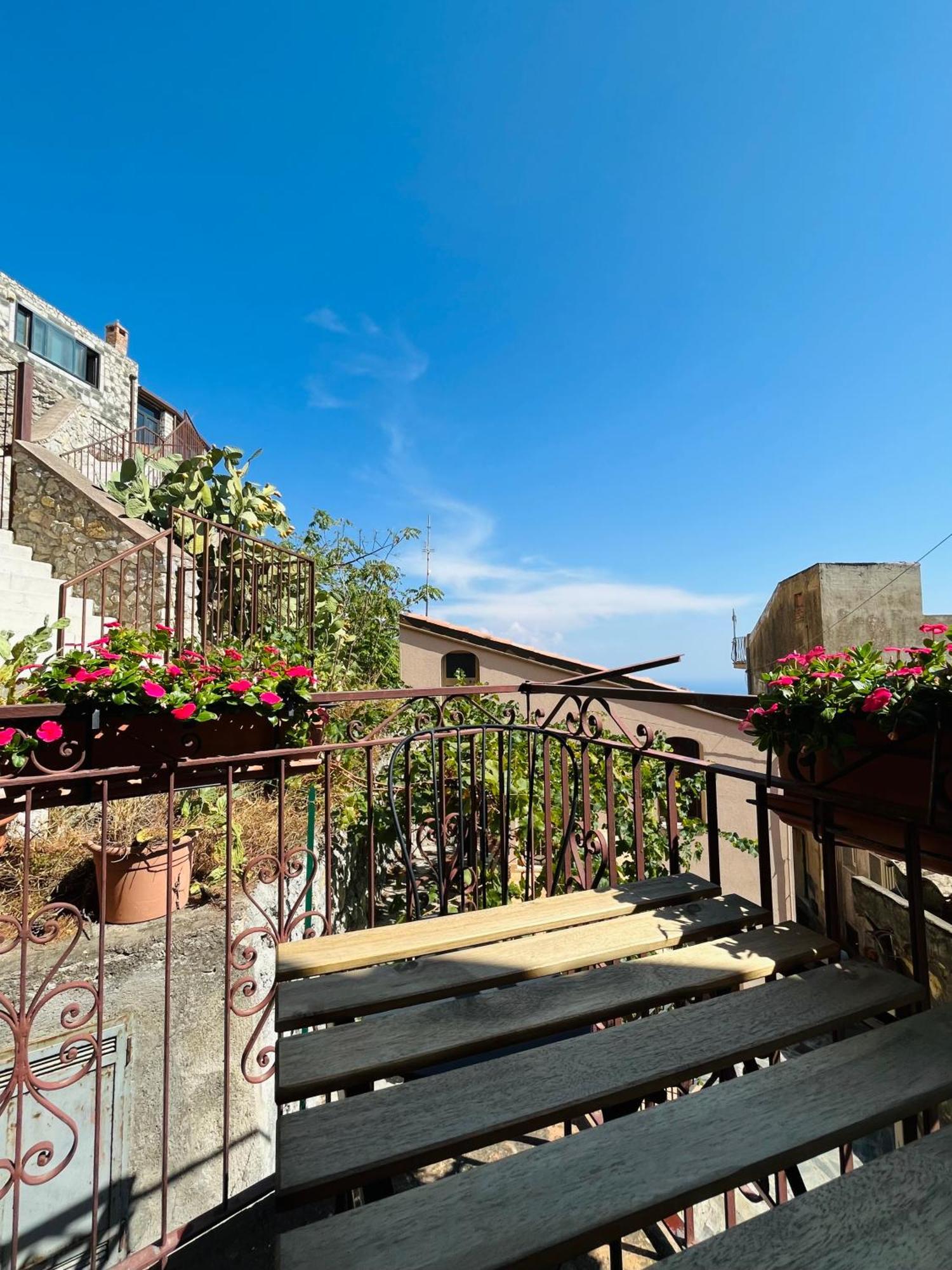 Tyche House Castelmola Apartman Kültér fotó